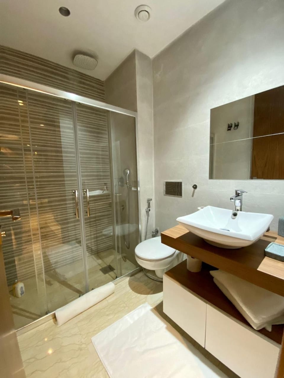 Cozy private jacuzzi spa apartment Apartment in Casablanca