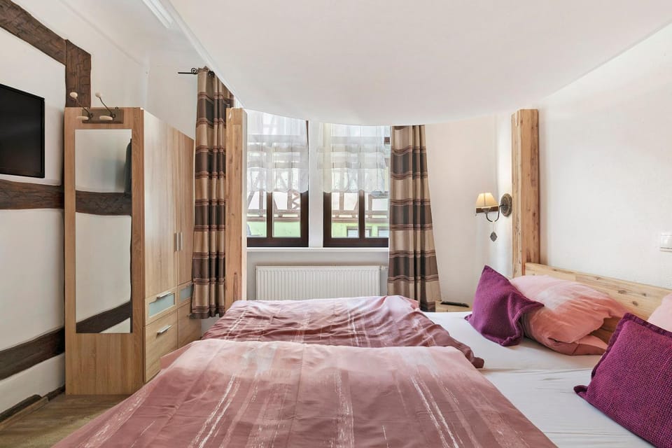 Living room, Bedroom