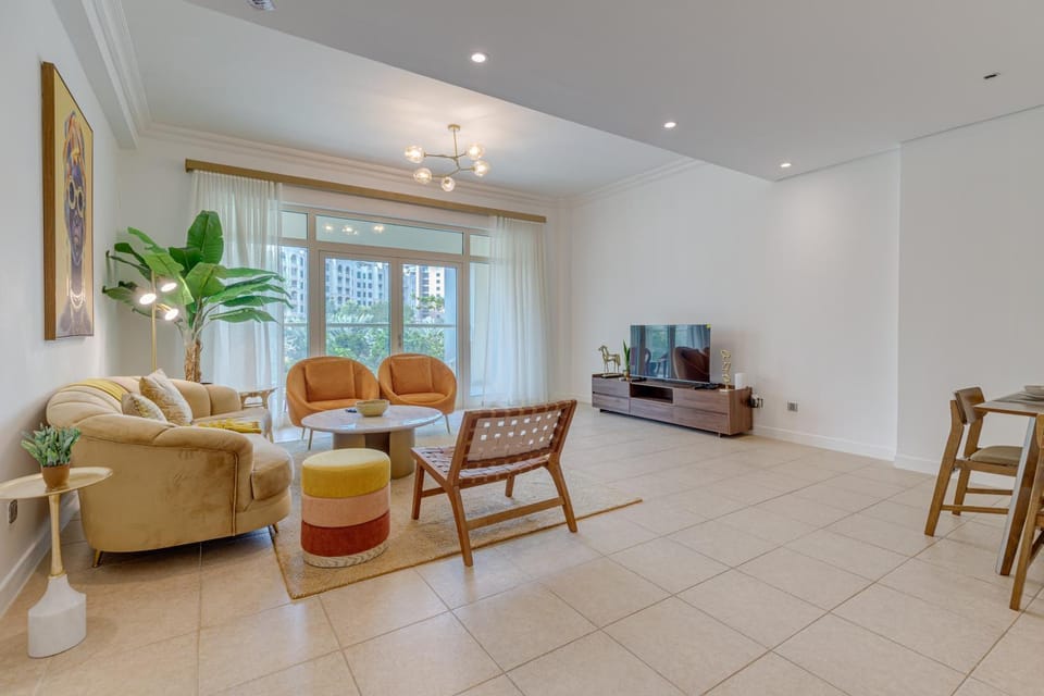 Allsopp & Allsopp - 1-Bedroom Apartment in Al Sarrood, Palm Jumeirah Apartment in Dubai