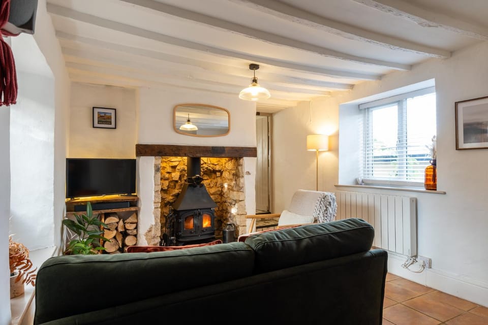 Holly Tree Cottage - Beautiful 2 Bedroom Cottage in Nailsworth House in Nailsworth