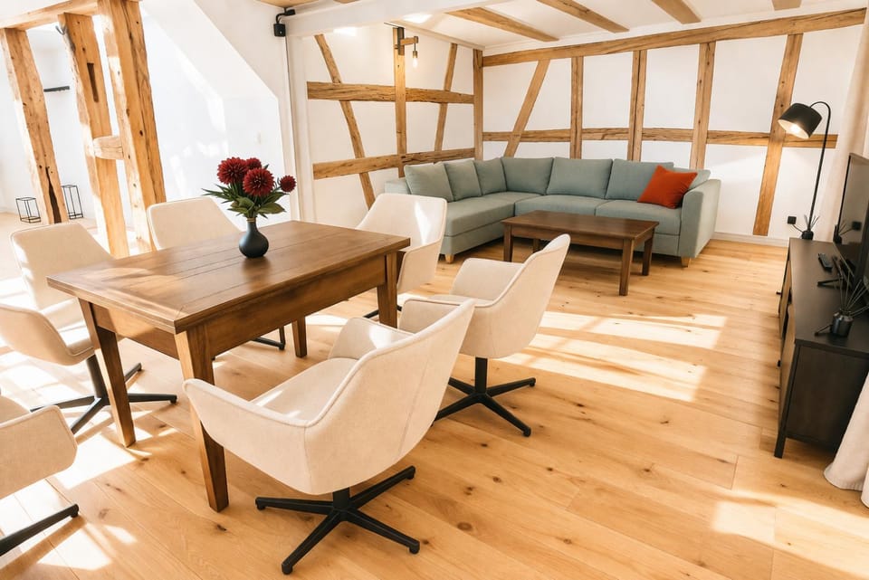 Living room, Seating area, Dining area