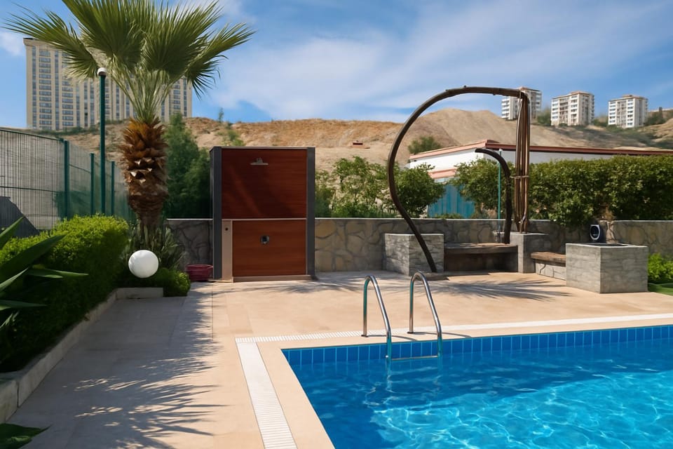 Shower, Balcony/Terrace, Swimming pool