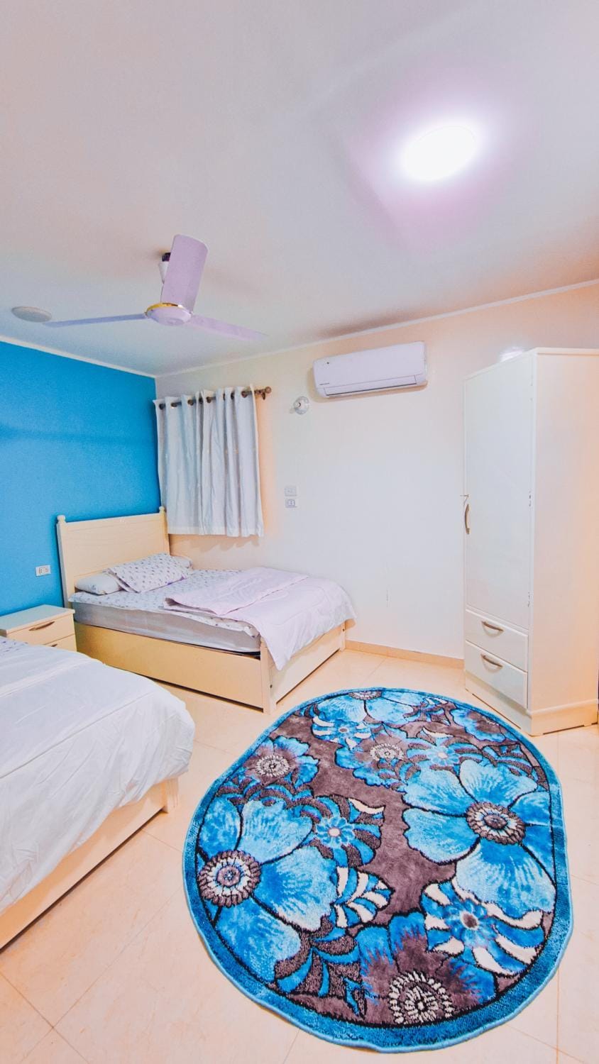 Bed, Photo of the whole room, Bedroom, air conditioner