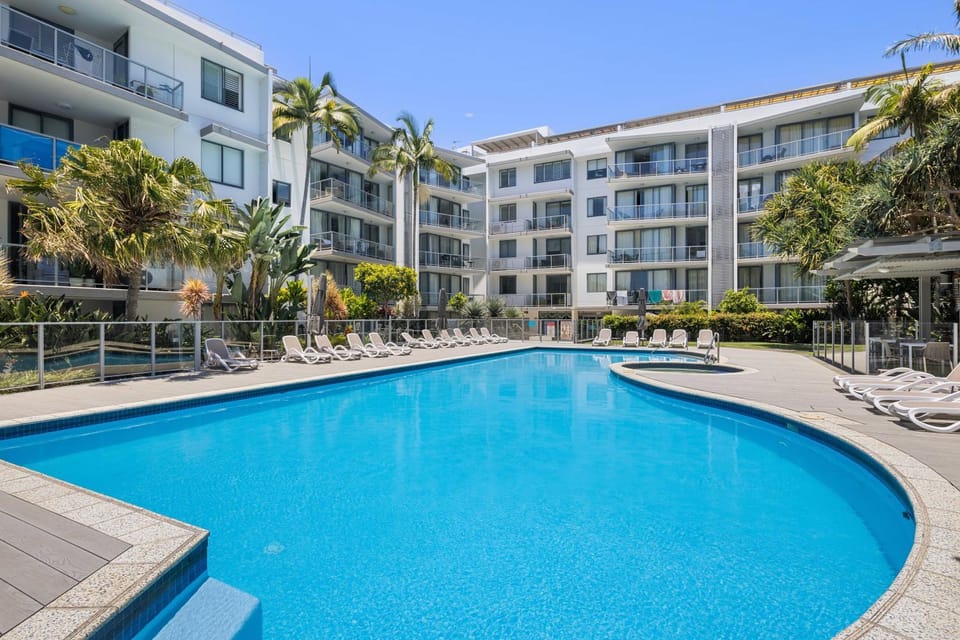 Solstice by the Sea - Hosted by Burleigh Letting Co Apartment in Burleigh Heads