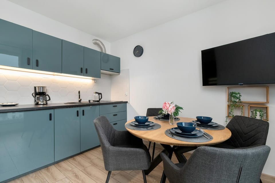TV and multimedia, Kitchen or kitchenette
