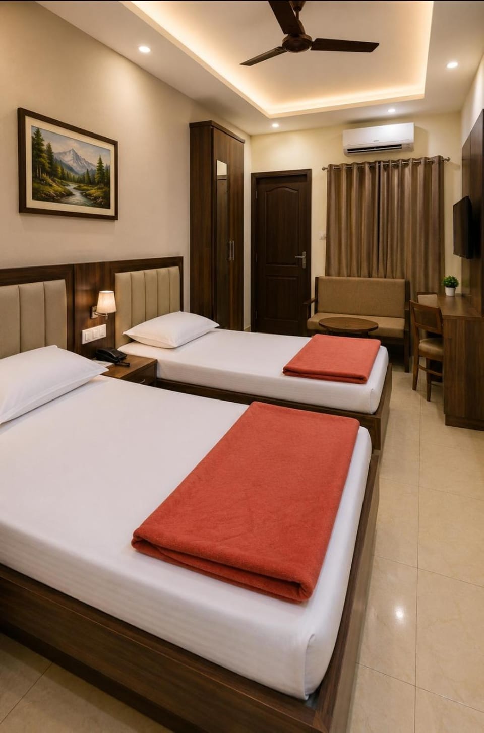 Hotel R Dx Arakashan Road - Near New Delhi Railway Station Hotel in New Delhi