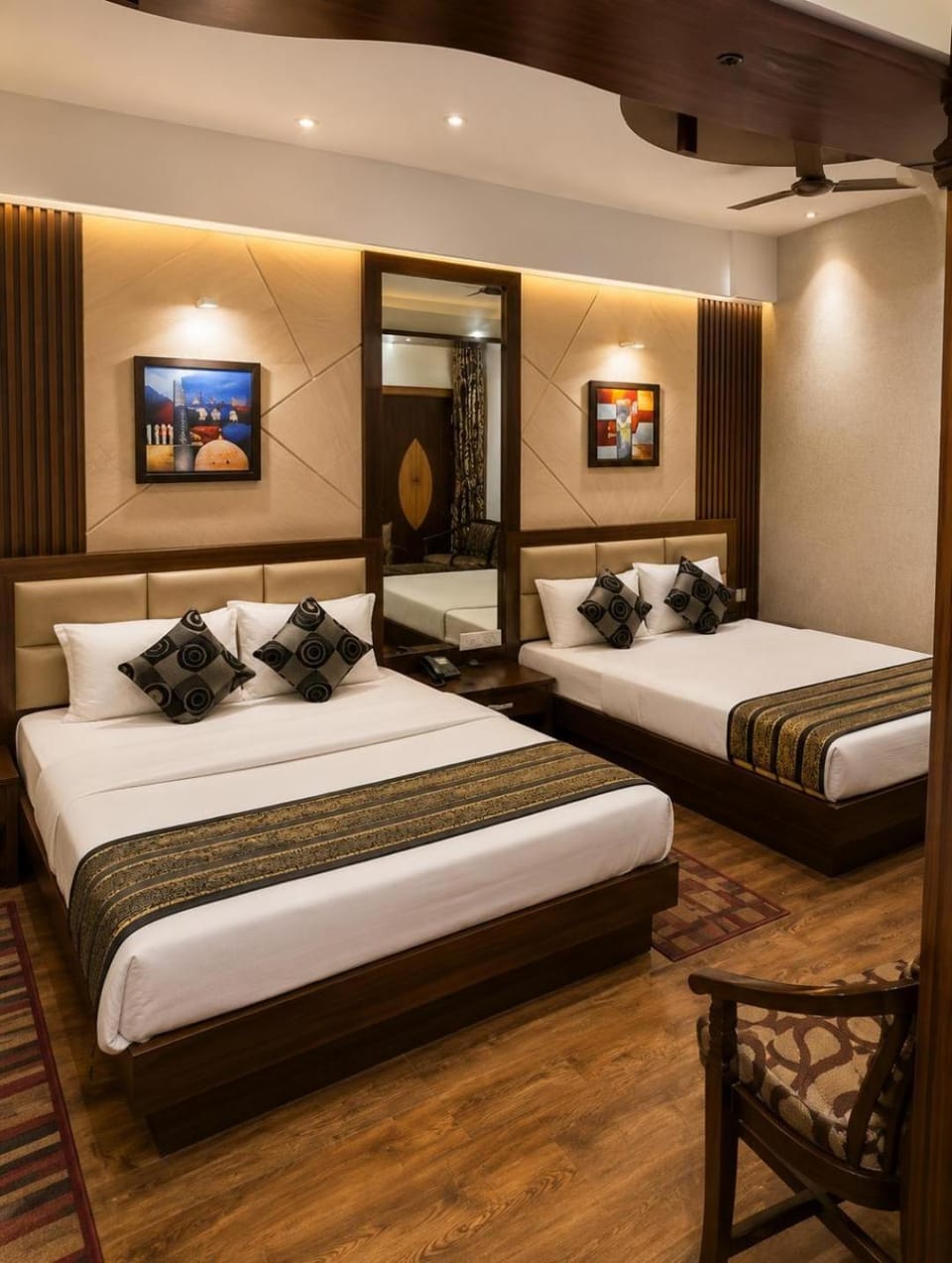 Hotel R Dx Arakashan Road - Near New Delhi Railway Station Hotel in New Delhi