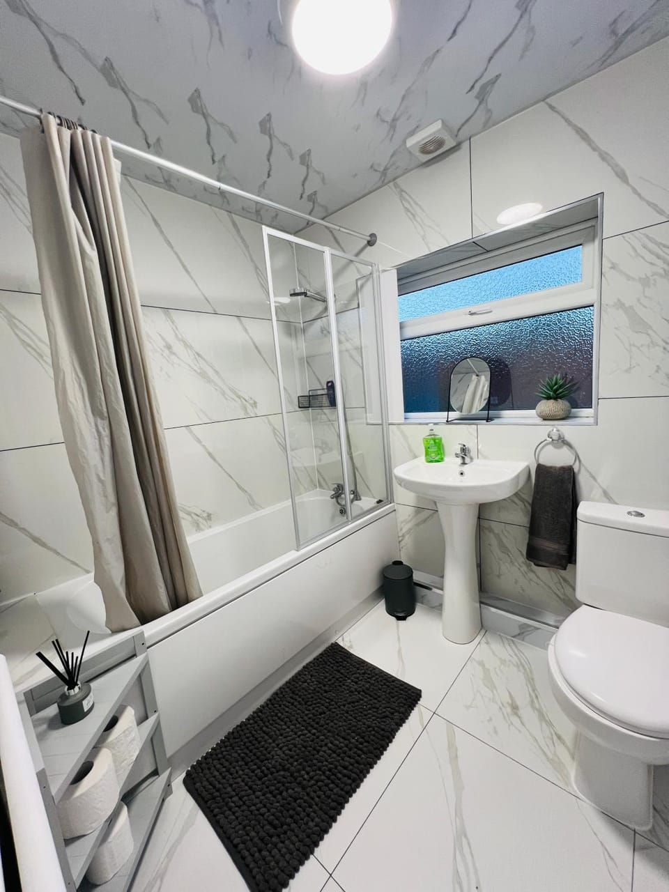 4bedroom Sleeps6 Business ContractorsDiscounts free WiFi House in South Derbyshire District