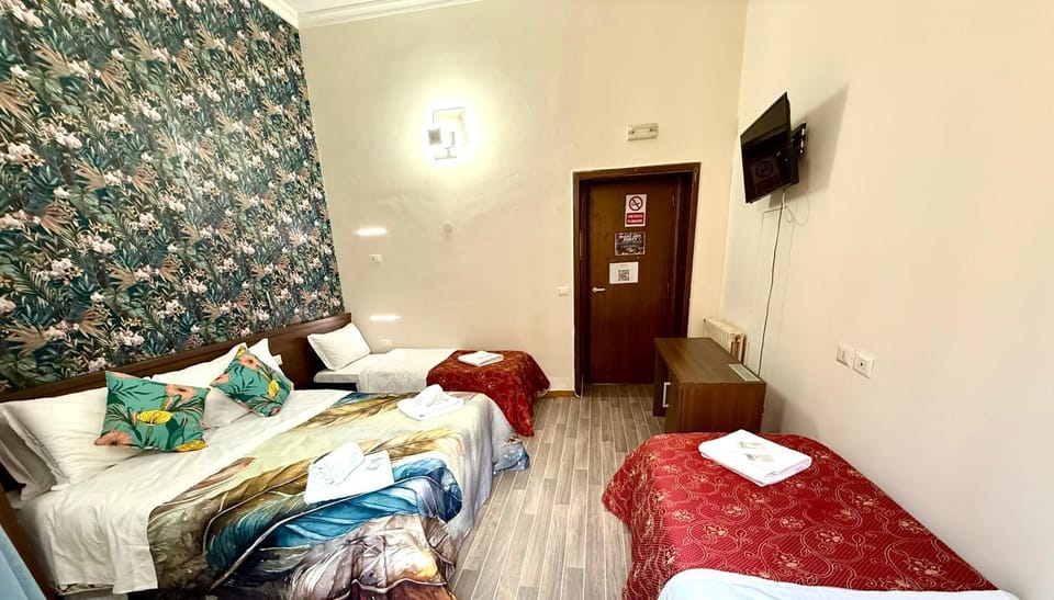 Bed, TV and multimedia, towels
