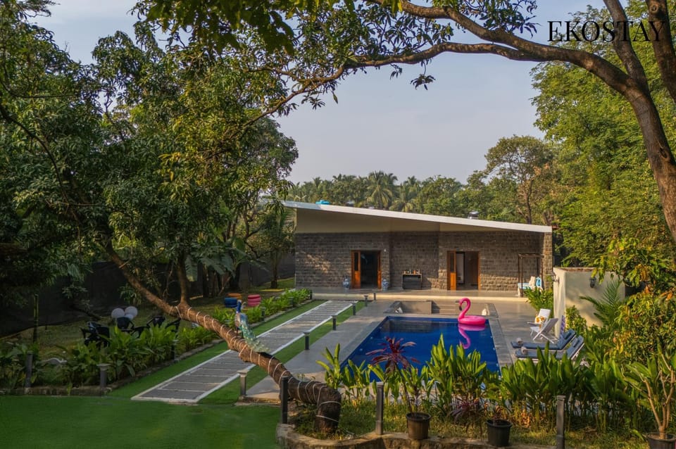 Property building, Spring, Day, Natural landscape, Garden, Garden view, Pool view, Swimming pool