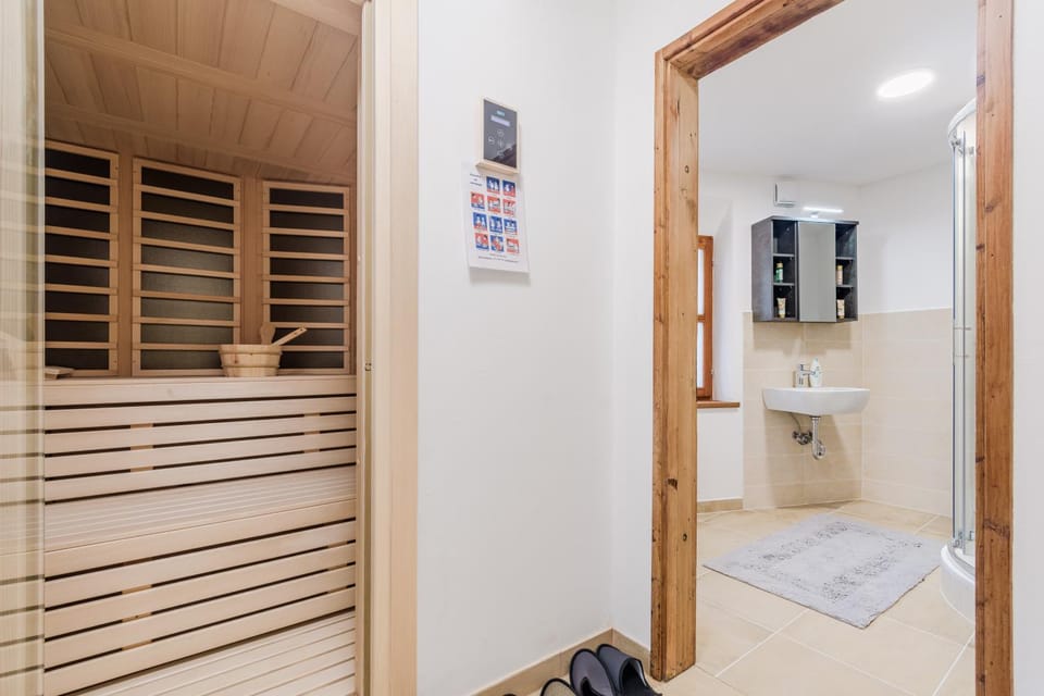 Sauna, Bathroom
