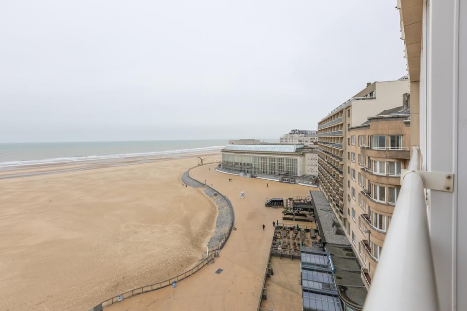 LECOMTE - The Coastal Shoreline 139 Apartment in Ostend
