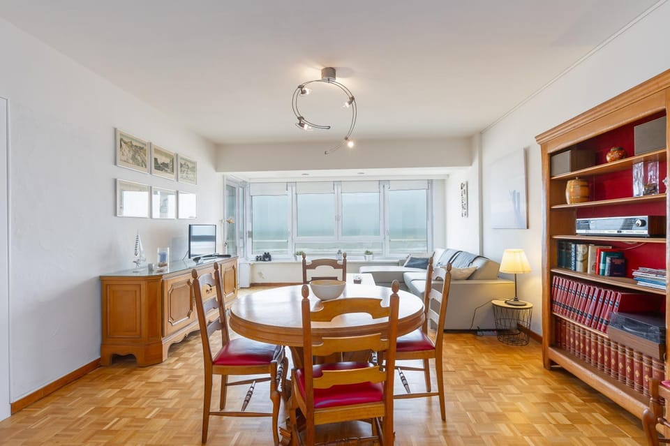 LECOMTE - The Coastal Shoreline 139 Apartment in Ostend