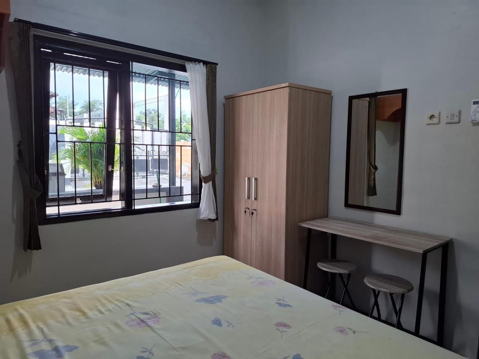 Bed, Bedroom, wardrobe