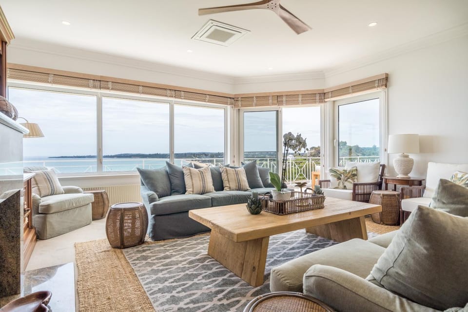 Living room, Sea view