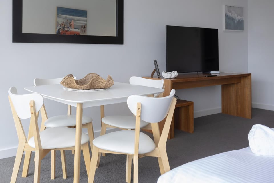 Bay View - The Trio Apartment in Lorne