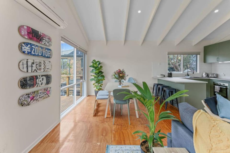 The Balcony - pet friendly! House in Torquay