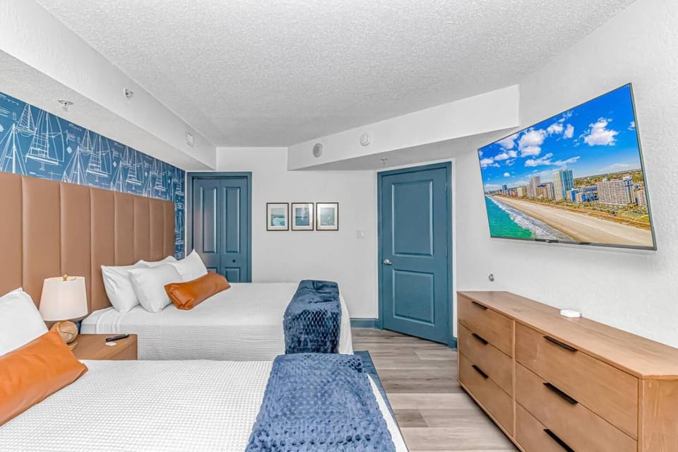 16th Fl 1BR Renovated Ocean Sunset View Balconies House in Myrtle Beach