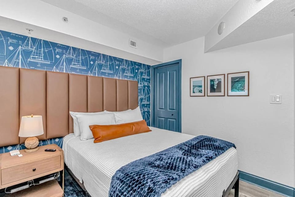 16th Fl 1BR Renovated Ocean Sunset View Balconies House in Myrtle Beach