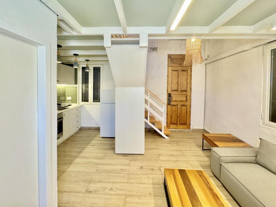 The Square House - Berbara House in Africa