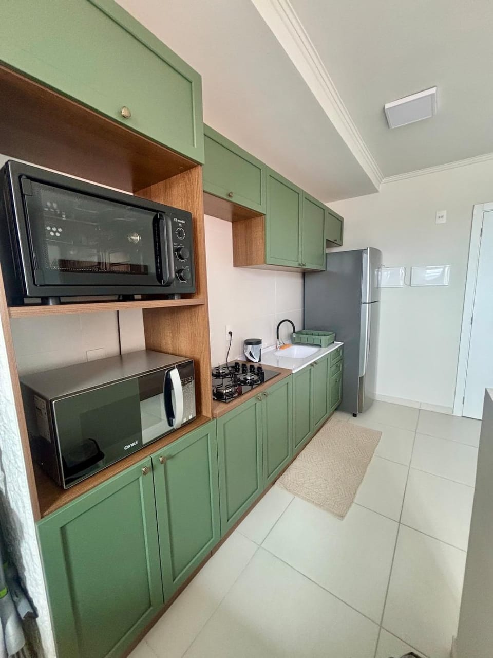 Kitchen or kitchenette, oven, stove