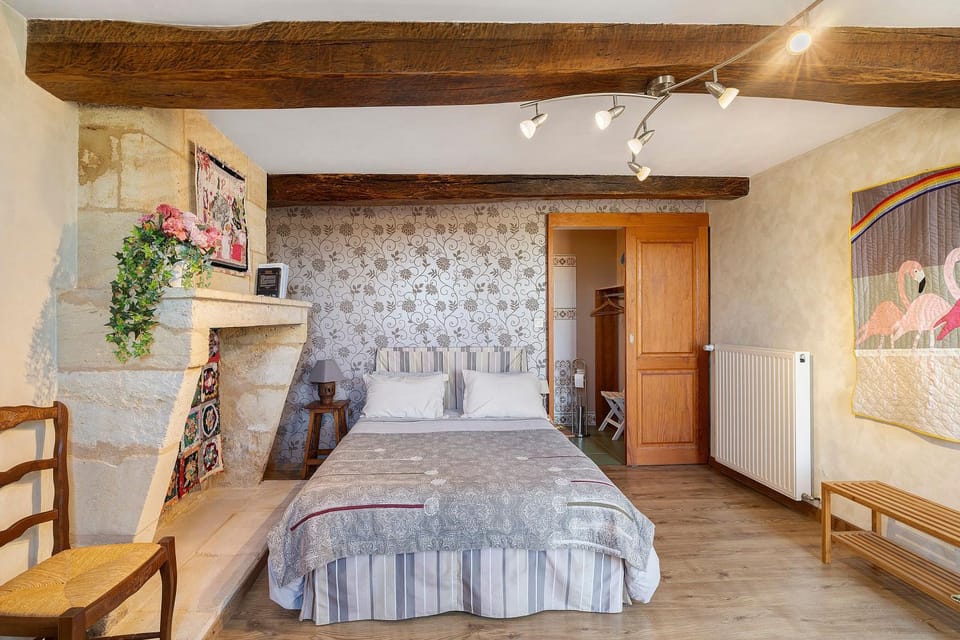 Living room, Bedroom