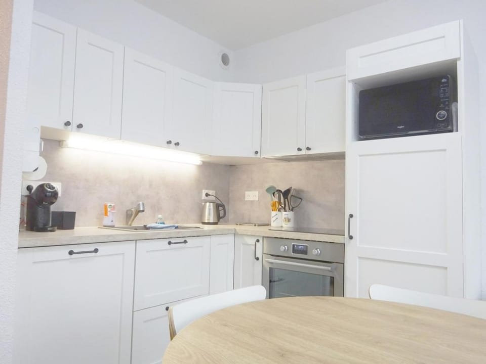 Coffee/tea facilities, Kitchen or kitchenette, pet friendly, stove, toaster