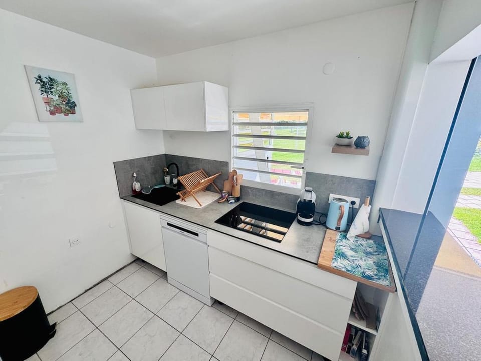 Appartement paradisiaque les pieds dans l'eau Apartment in Le Gosier