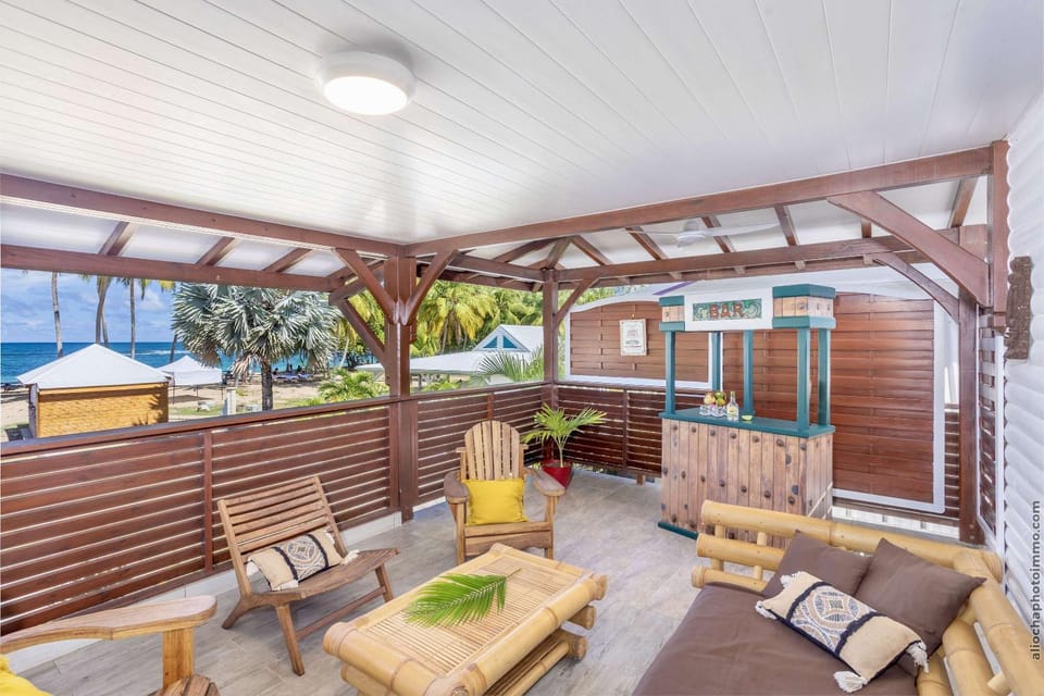 Balcony/Terrace, Lounge or bar