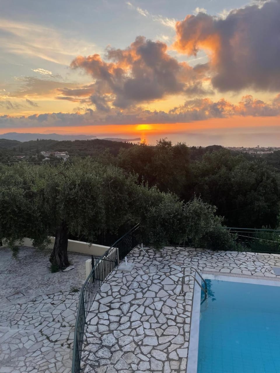 Day, Natural landscape, Sea view, Swimming pool, Sunrise, Sunset