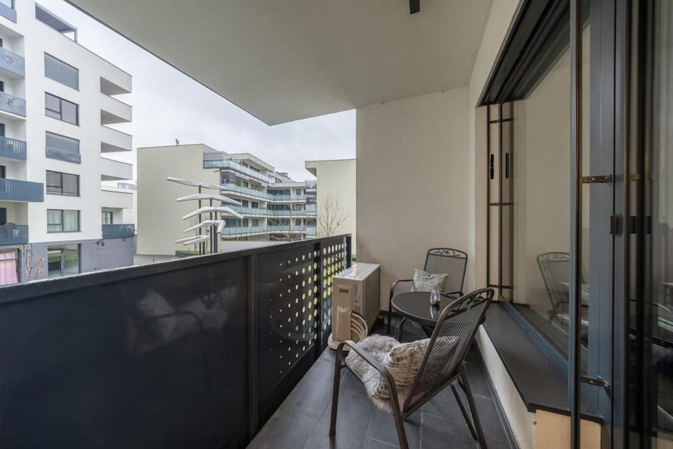 Patio, Day, View (from property/room), Balcony/Terrace, Living room, Seating area, Dining area