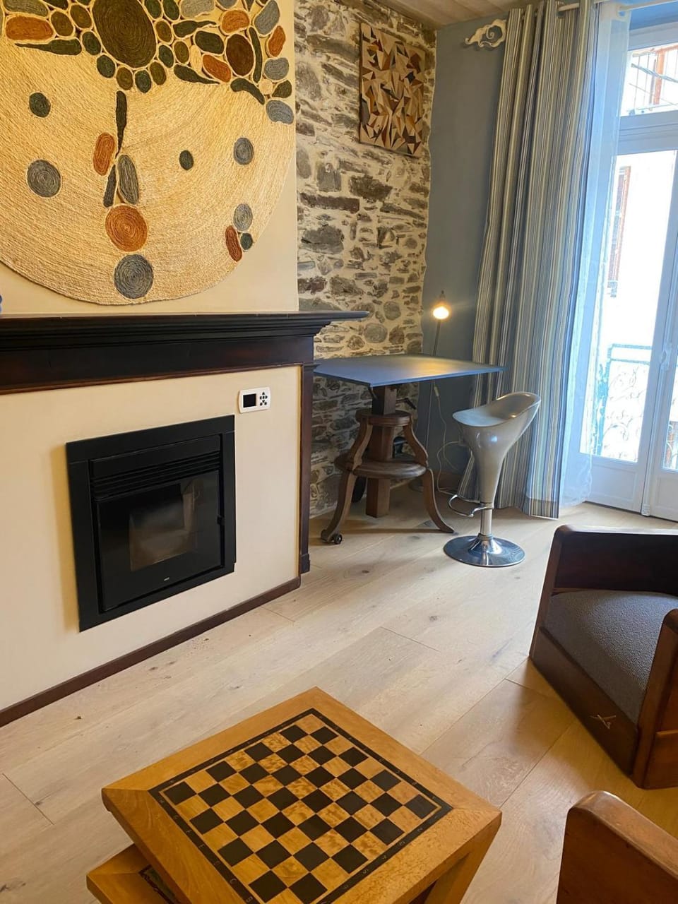 Jasmine joli chapeau L'appel d'air Apartment in Catalonia