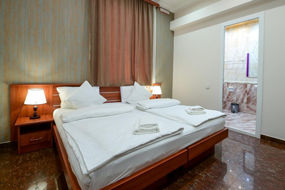 Bed, Photo of the whole room, Bedroom, towels