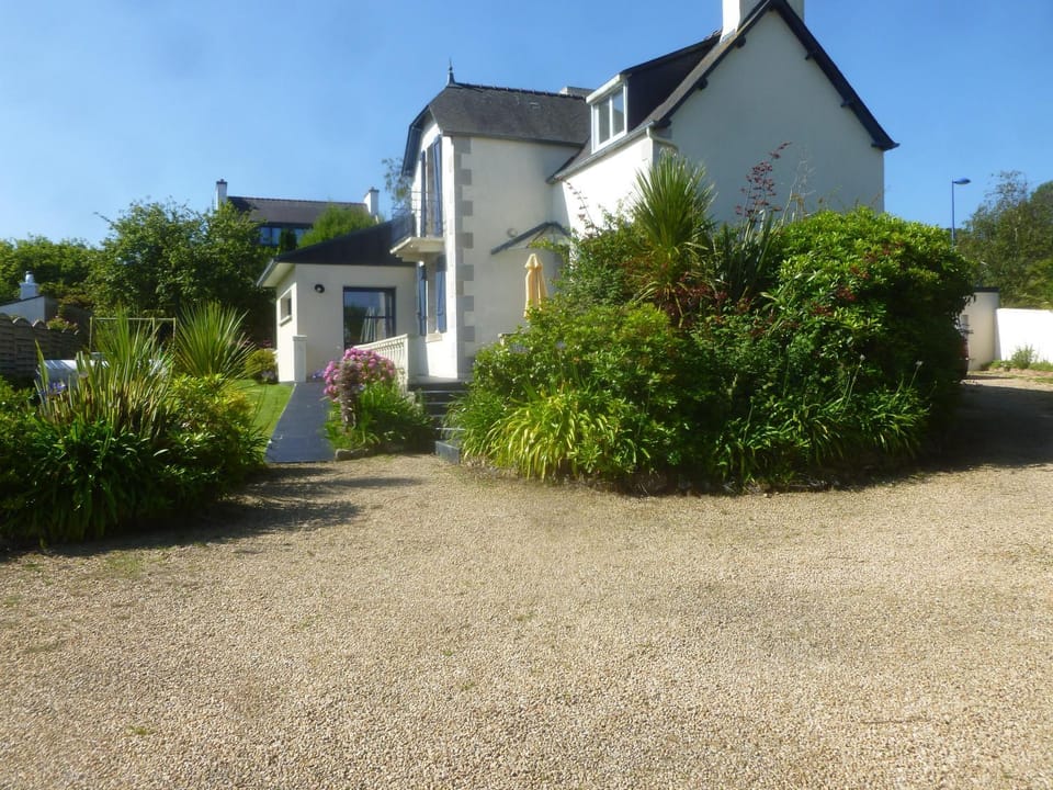 Property building, Garden view