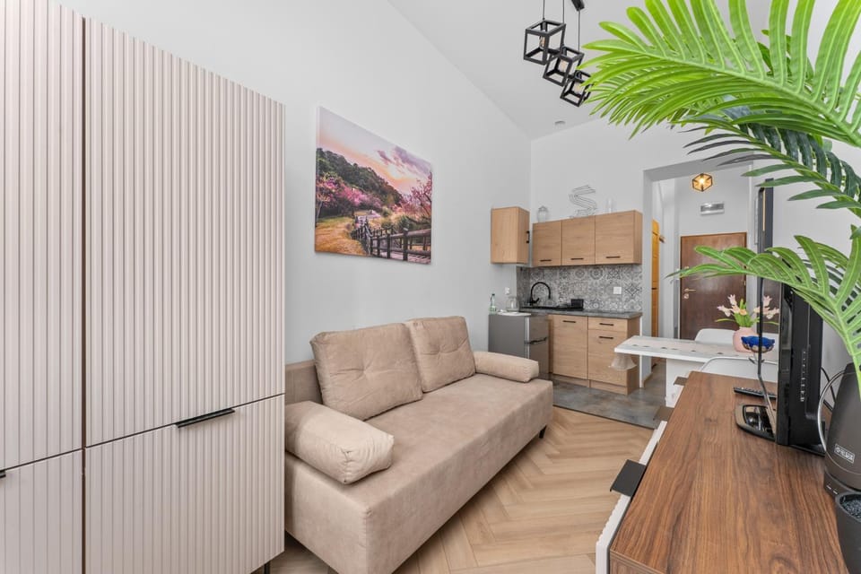 Kitchen or kitchenette, Living room, Seating area, Dining area, oven, stove