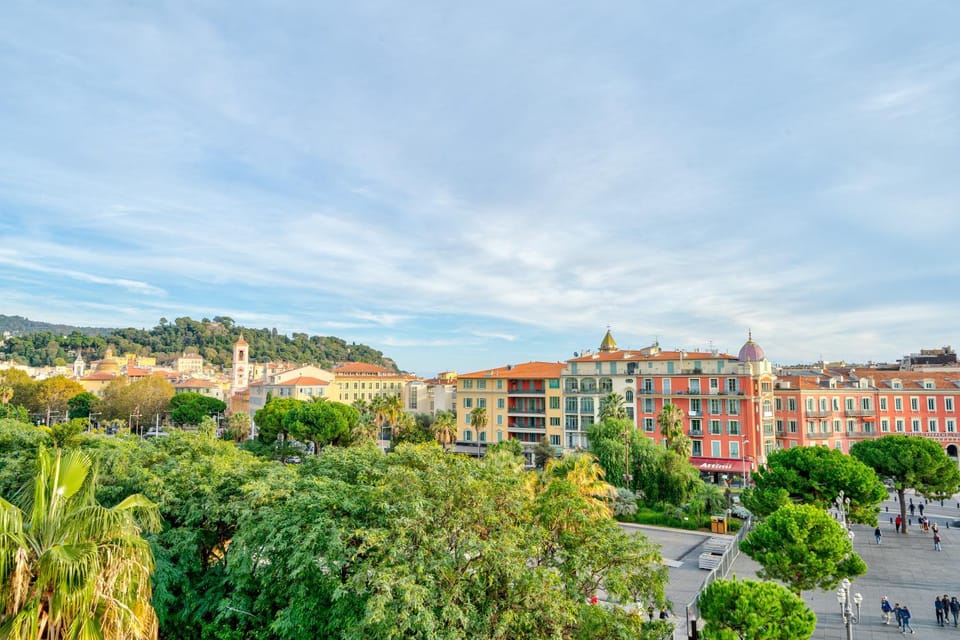 View (from property/room), City view, Garden view