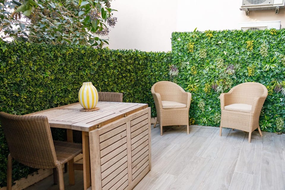 Patio, Day, Garden, Balcony/Terrace, Seating area, Garden view