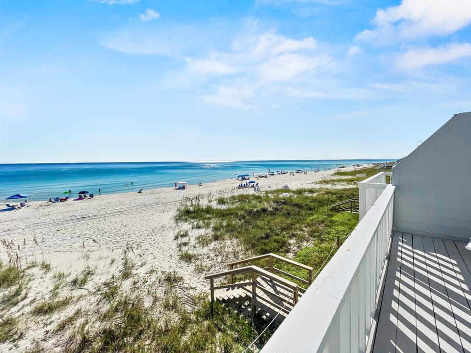 On the Beach l Beach Front l Steps to the Beach l 2 Bikes Included House in Inlet Beach