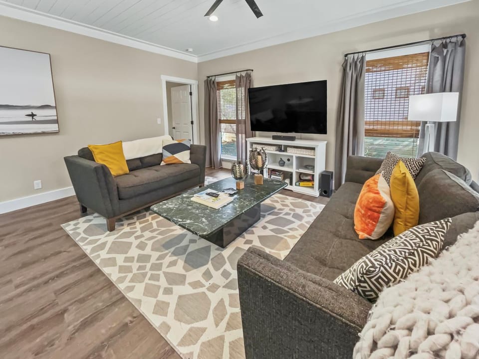 Pinewood l Inlet Beach l Dog Friendly House in South Walton County