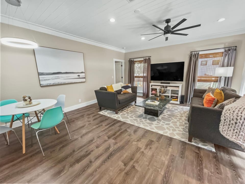 Pinewood l Inlet Beach l Dog Friendly House in South Walton County