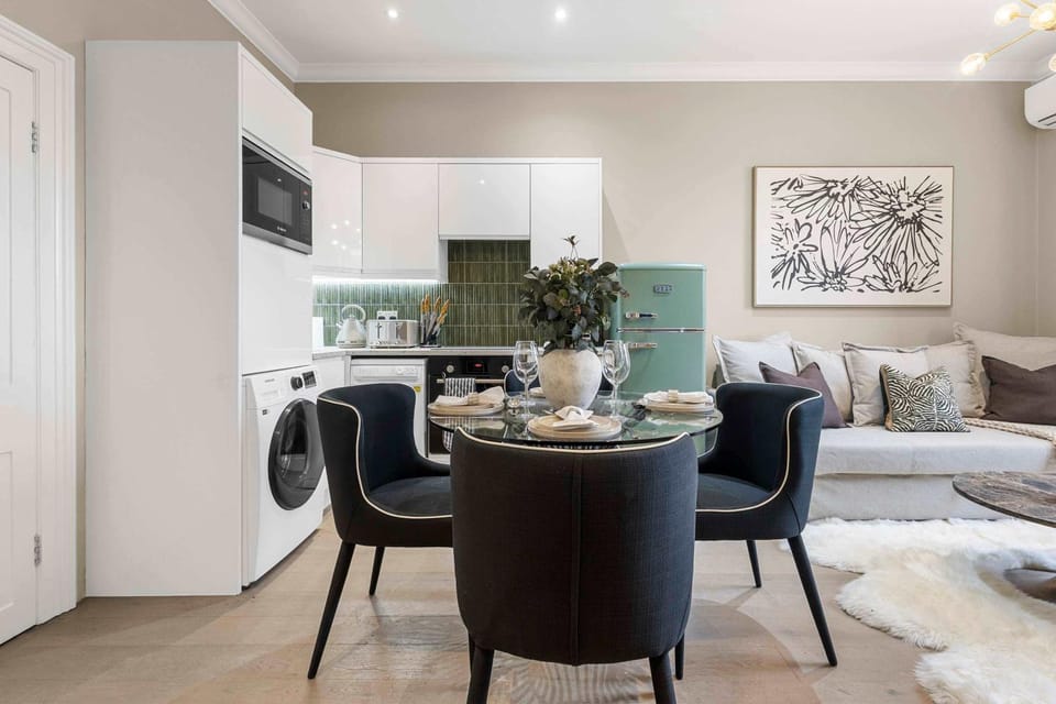 Luxury 1-Bedroom Hideaway in Chelsea Apartment in City of Westminster