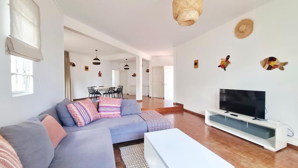 Communal lounge/ TV room, TV and multimedia, Living room