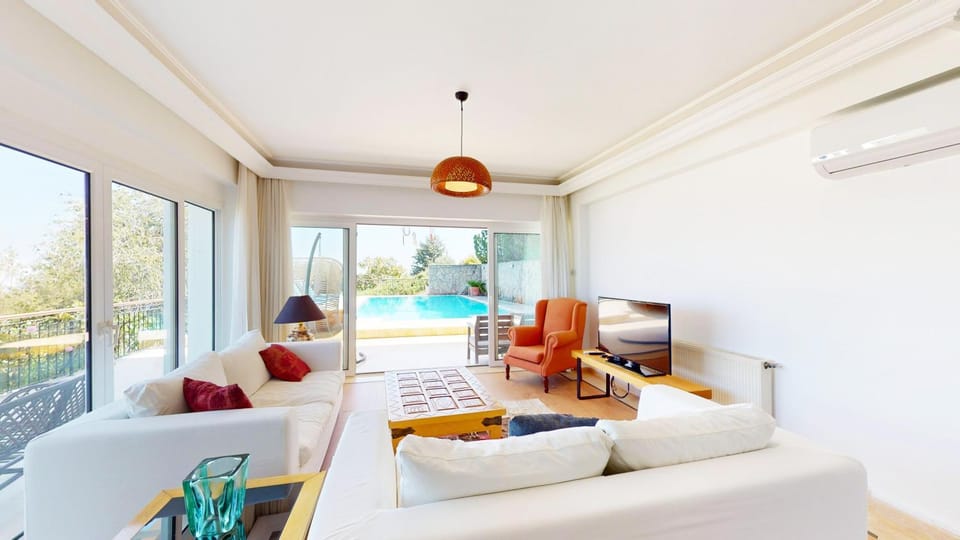 View (from property/room), Balcony/Terrace, Balcony/Terrace, Living room, Seating area, air conditioner