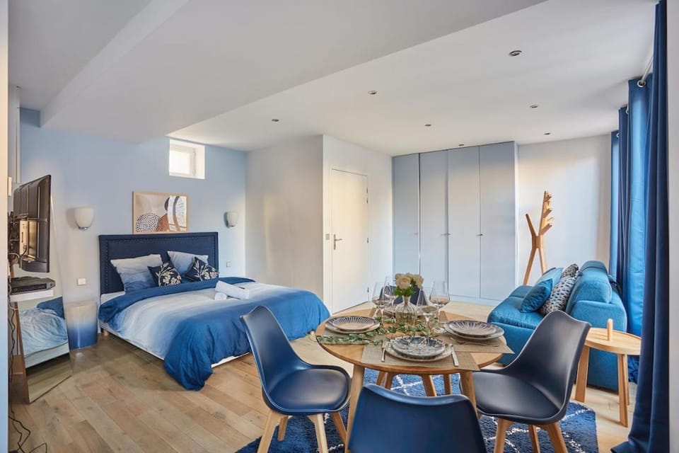Stylish and comfortable studio in Perreire Apartment in Paris