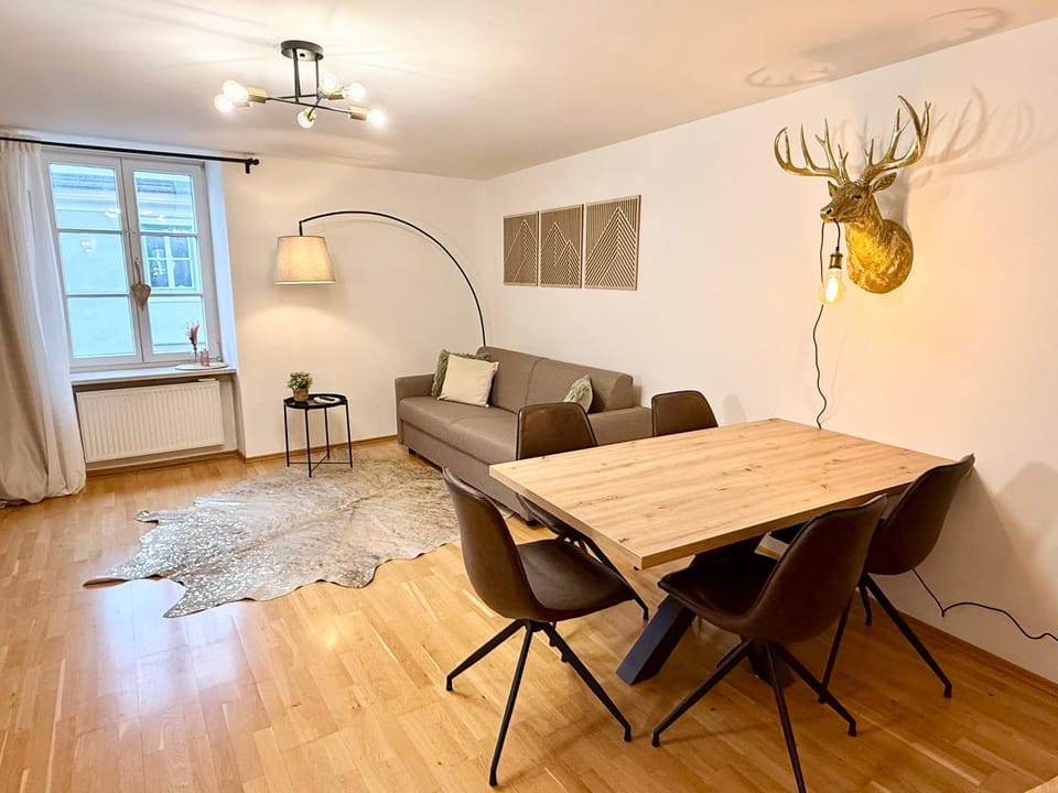 Living room, Seating area, Dining area