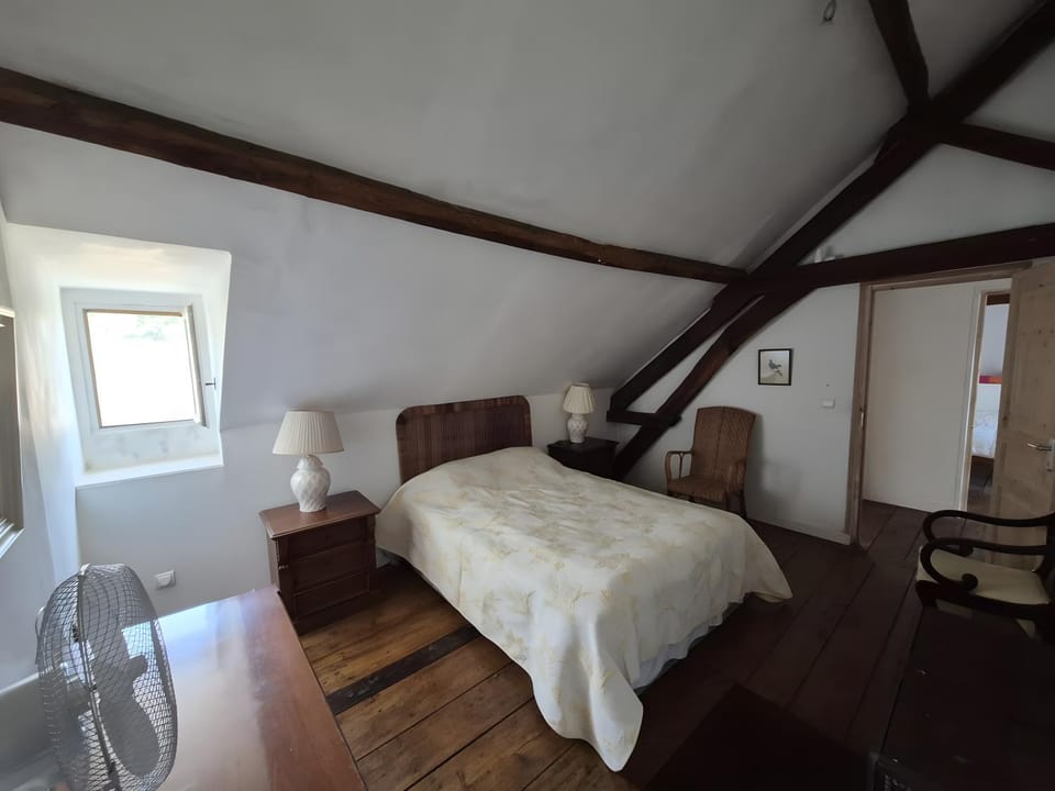 Property building, Living room, Bedroom