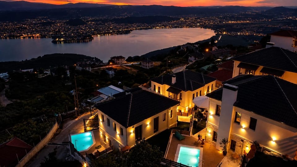 Property building, Night, Natural landscape, Bird's eye view, City view, Lake view, Pool view, Swimming pool, Sunrise, Sunset