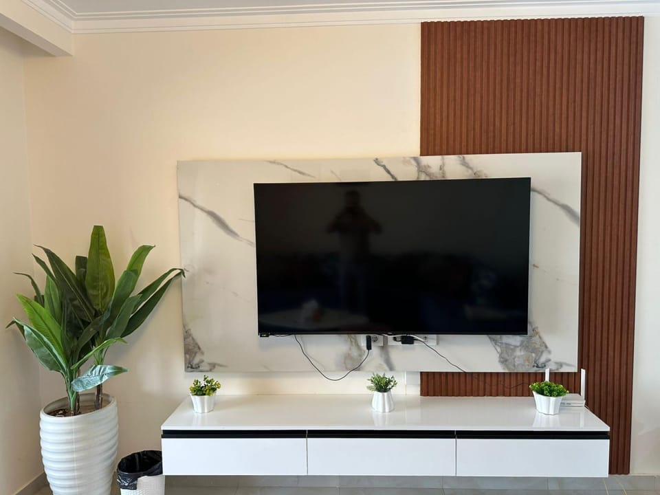 Communal lounge/ TV room, TV and multimedia
