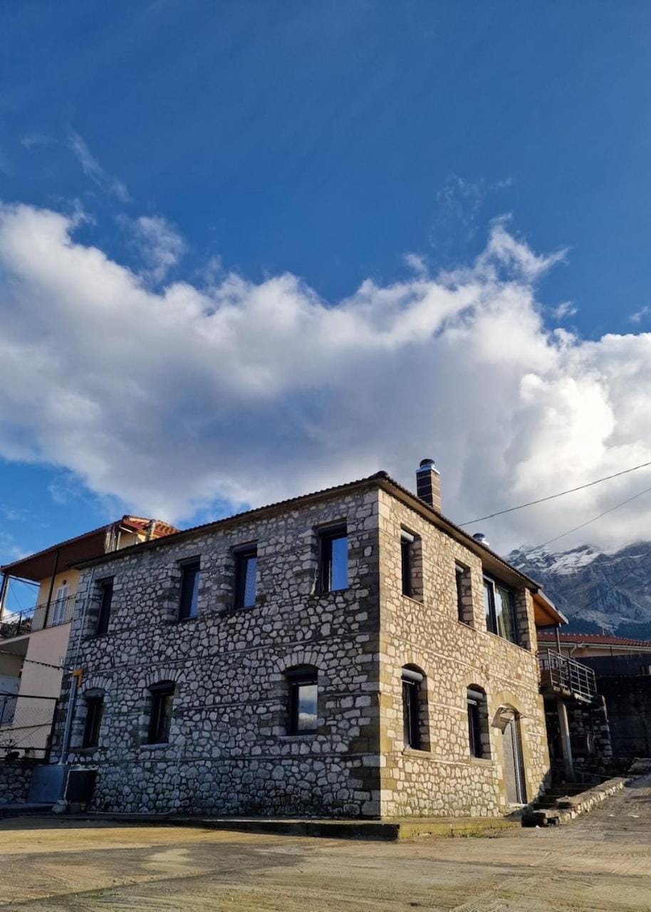 Vasiliki Pramanta villas Apartment in Peloponnese, Western Greece and the Ionian