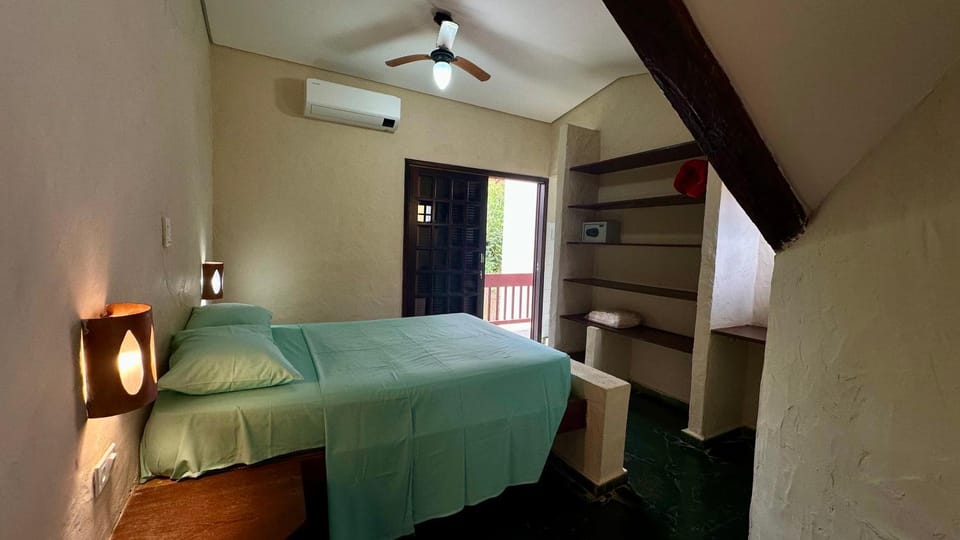 Bed, Bedroom, air conditioner
